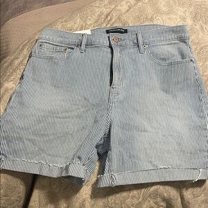 NWT Calvin Klein Railroad Stripes Shorts, 12